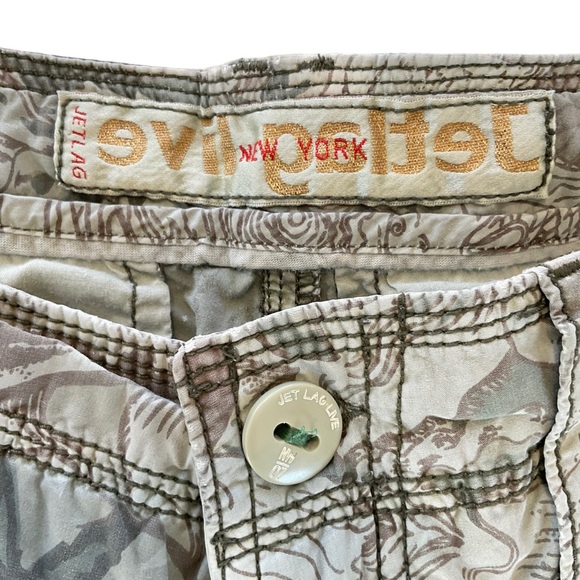 Jet Lag Camo Cargo Shorts Mens 38 Waist Pale Green Floral Print Distress Y2K 90s - Picture 5 of 13